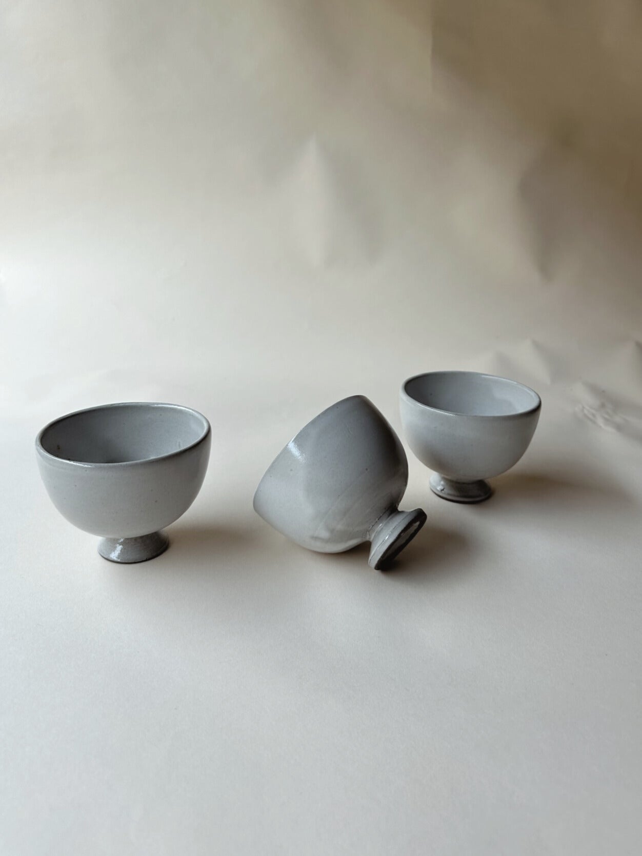 Grey footed bowls