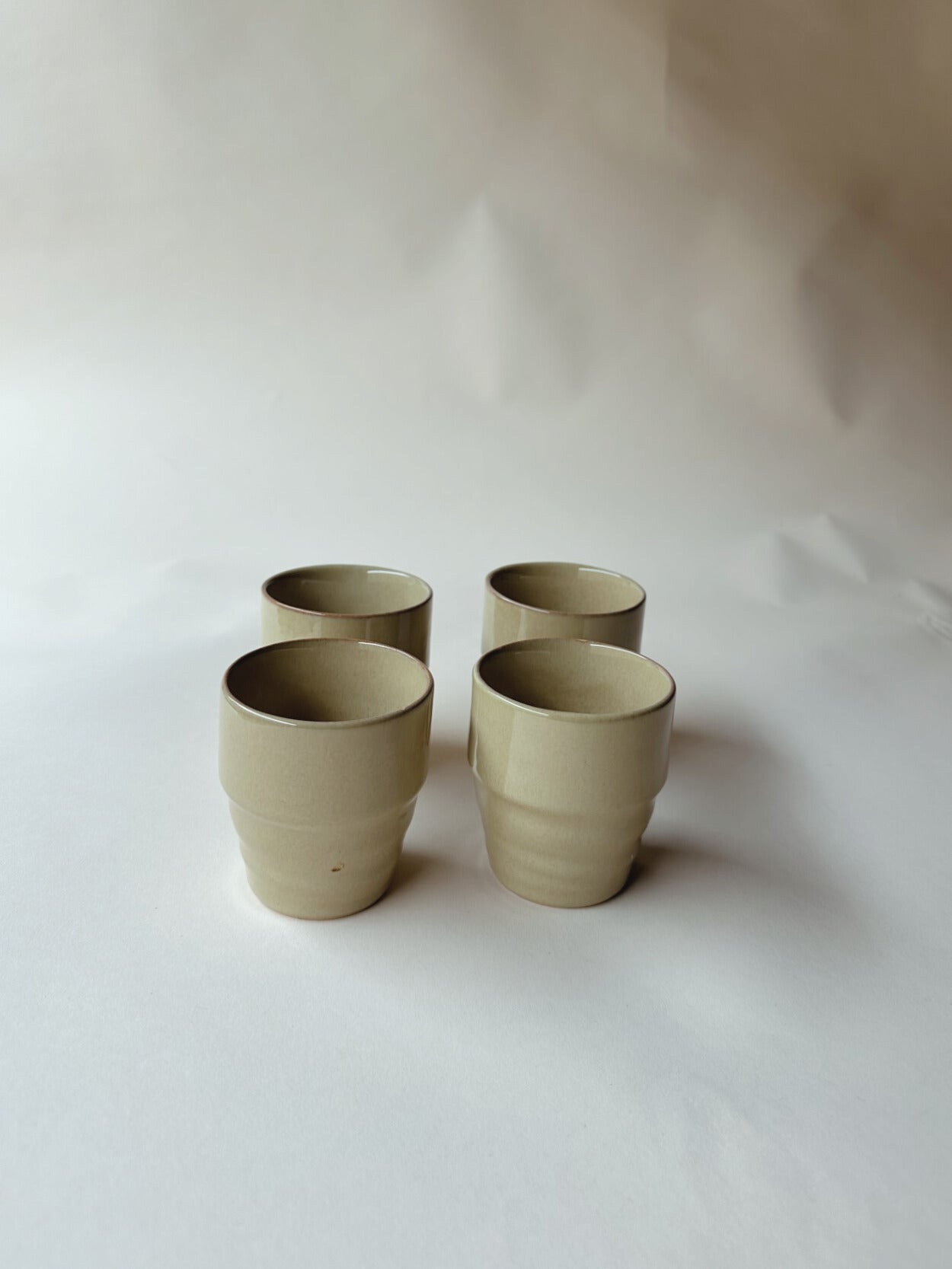 Mustard tumblers