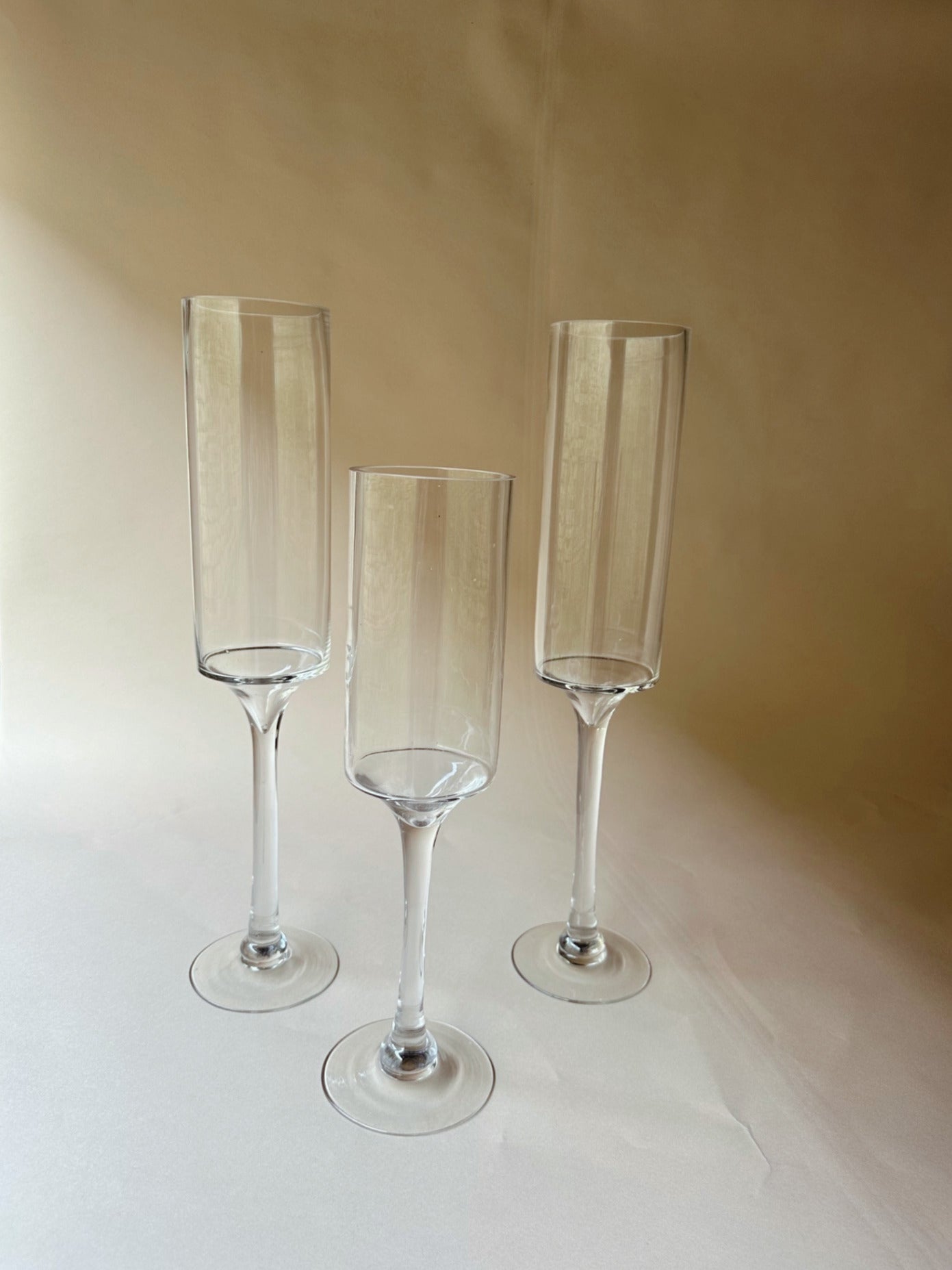 Footed glass cylinder ~ ex-large