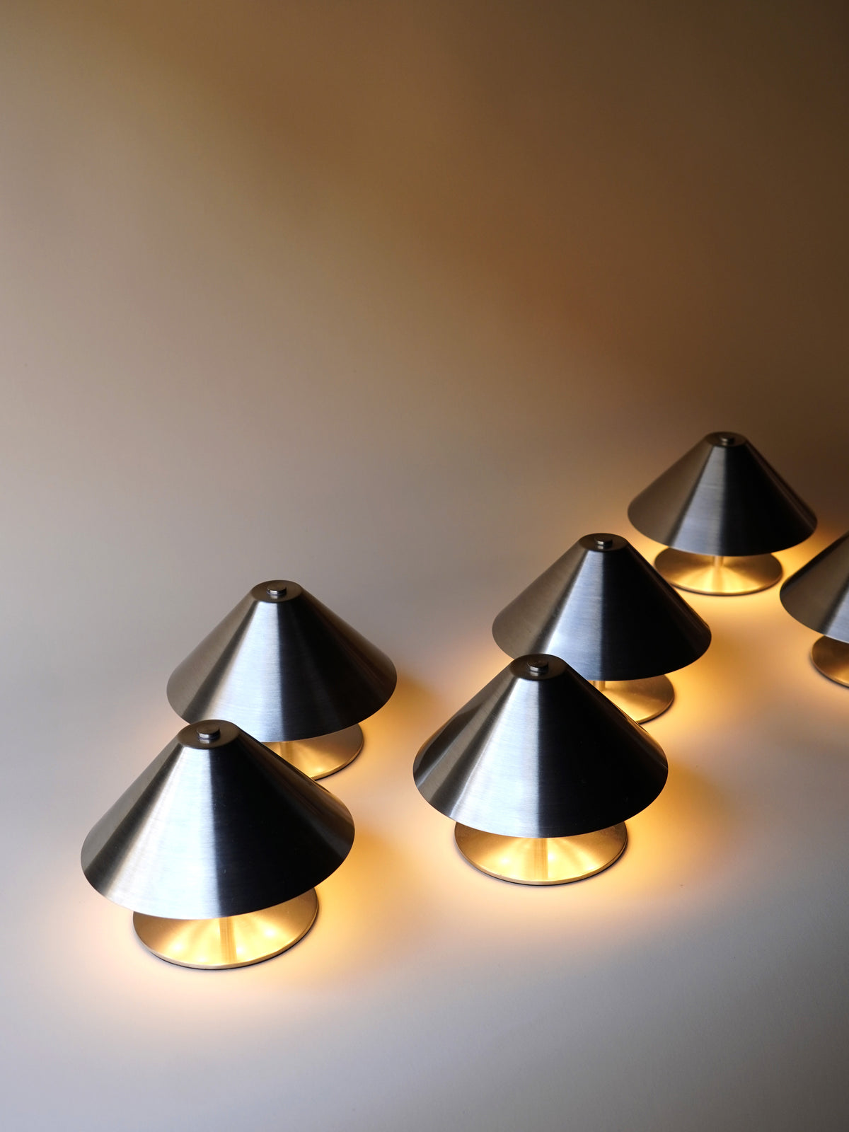 Portable silver table lamps