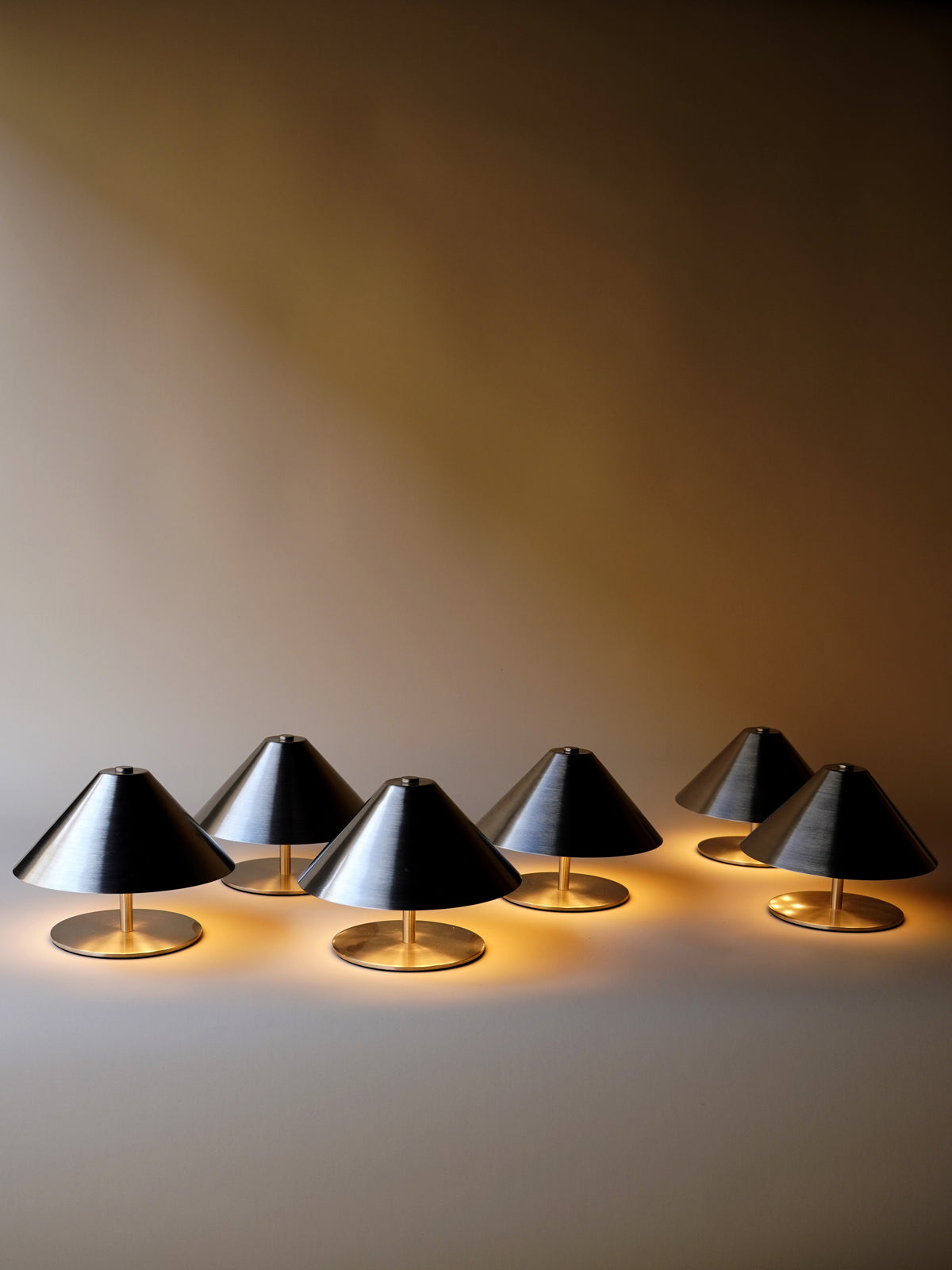 Portable silver table lamps