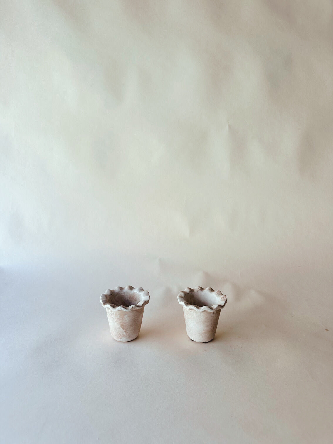 Frilly clay pots