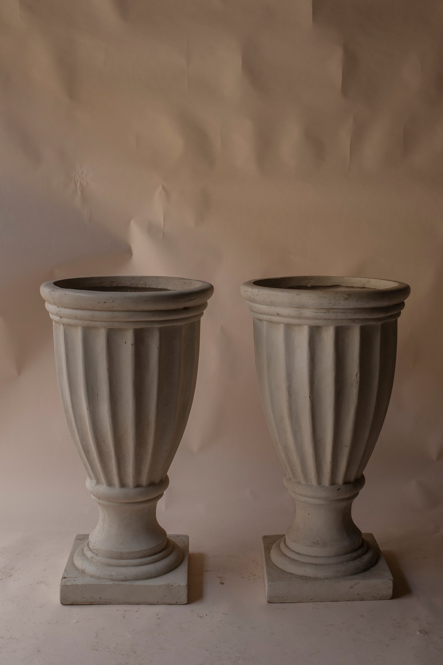 Fibreglass off white  ~ XL  urns