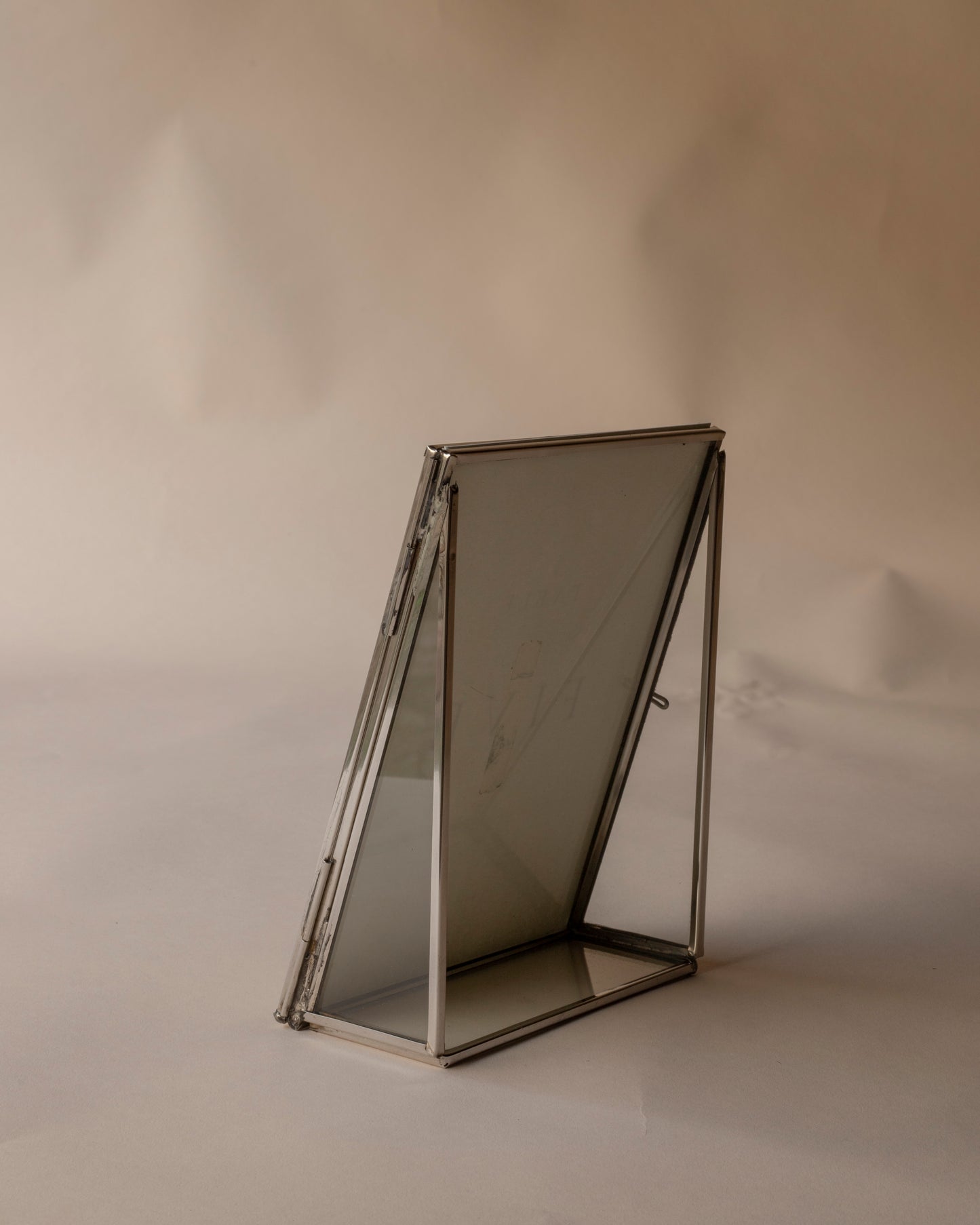 Contemporary silver frame