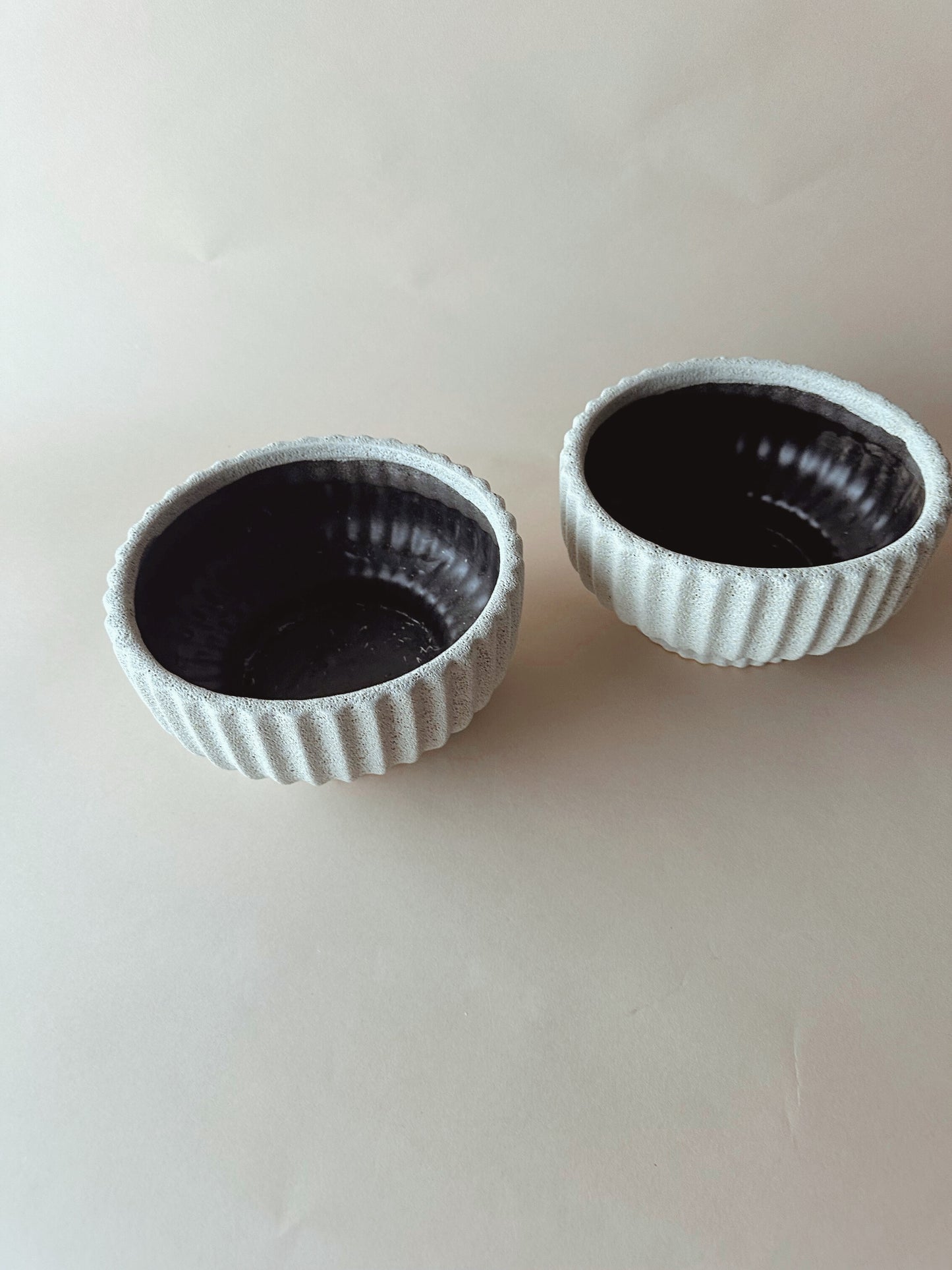 Textured low bowl