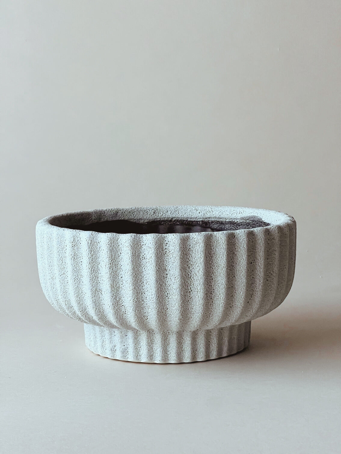 Reef footed bowl