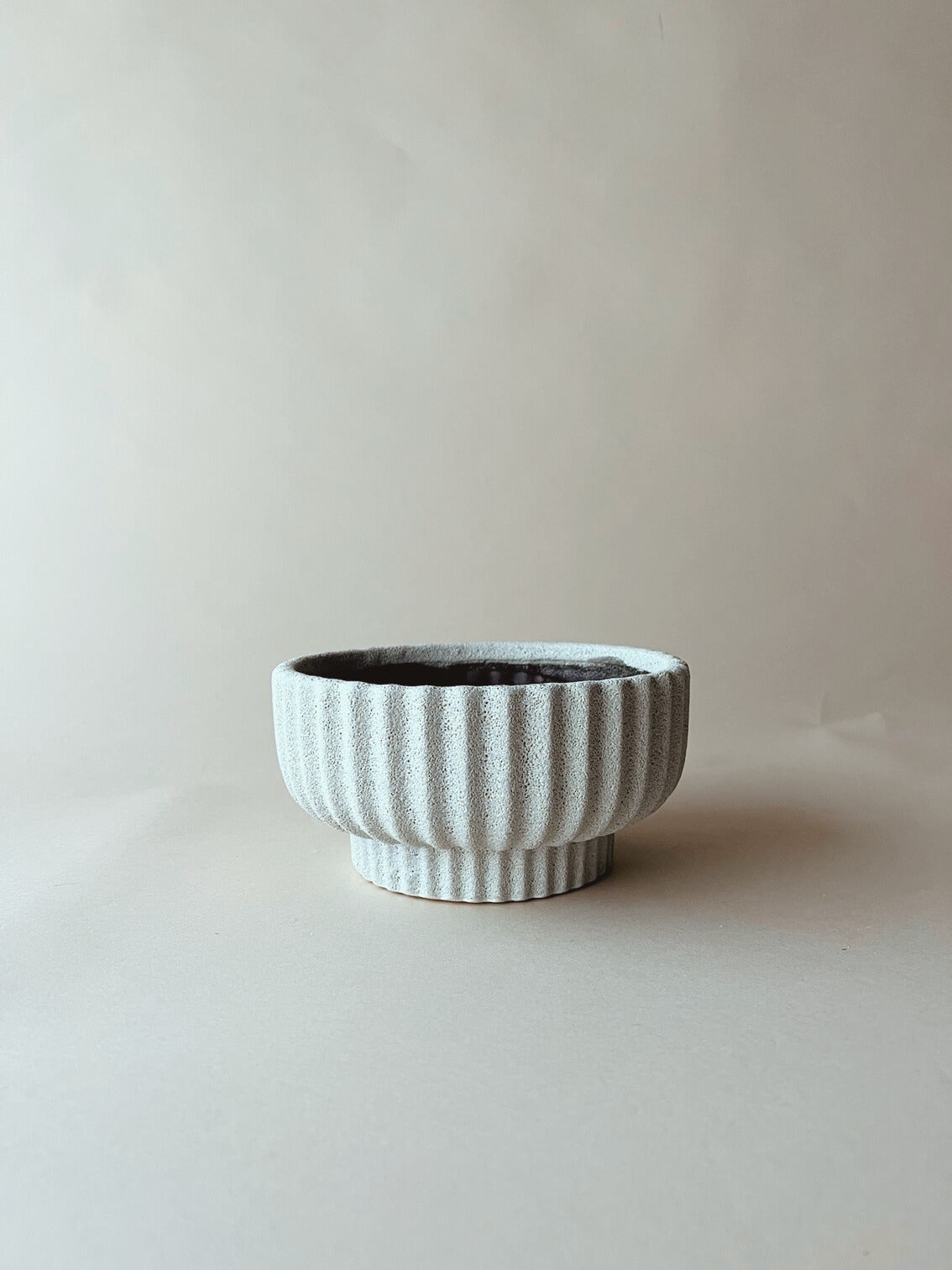 Reef footed bowl