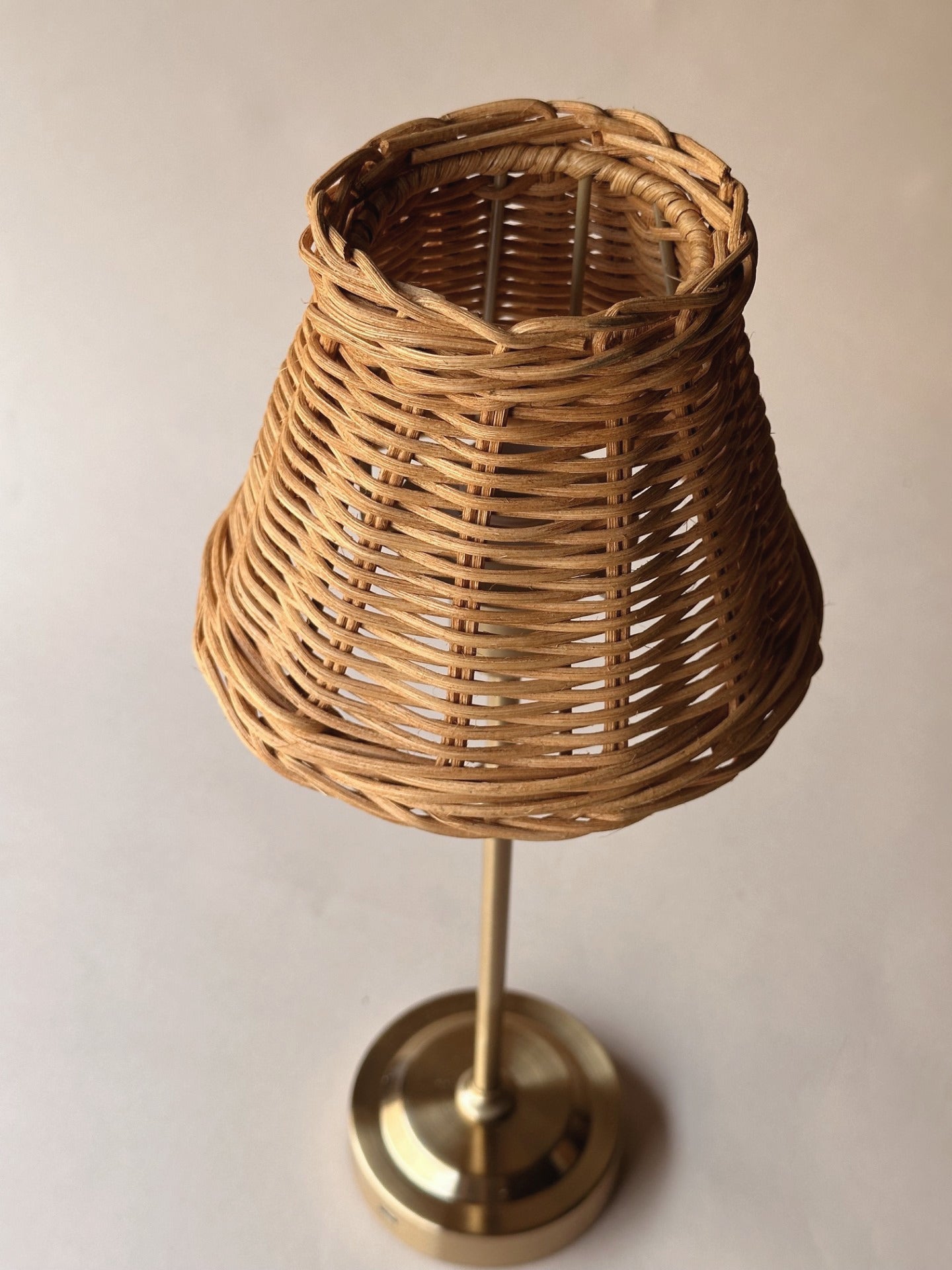Portable table woven lamp ~ tall