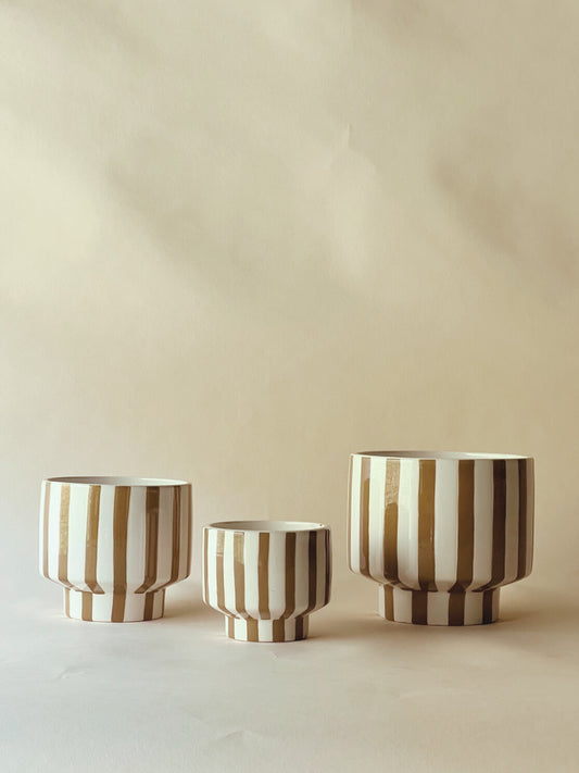 Striped pots