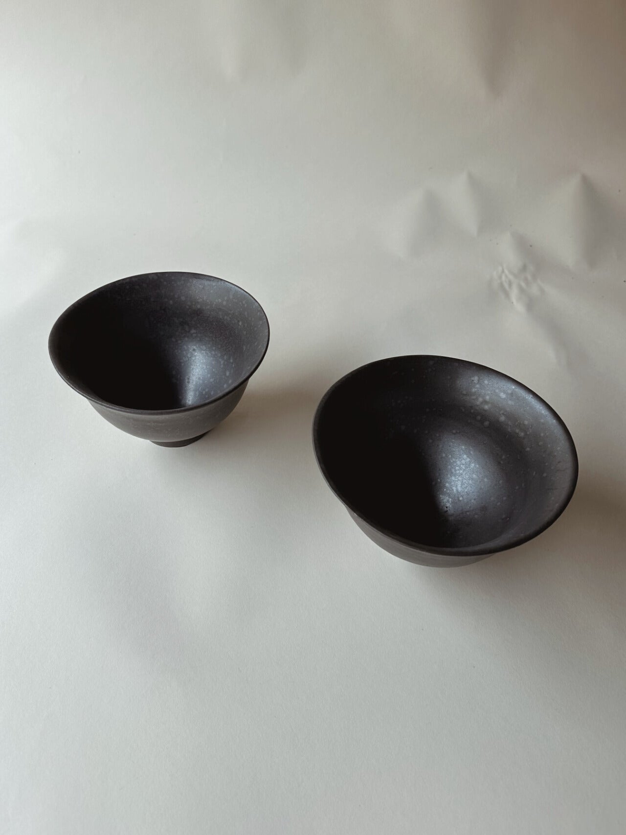 Black house bowls