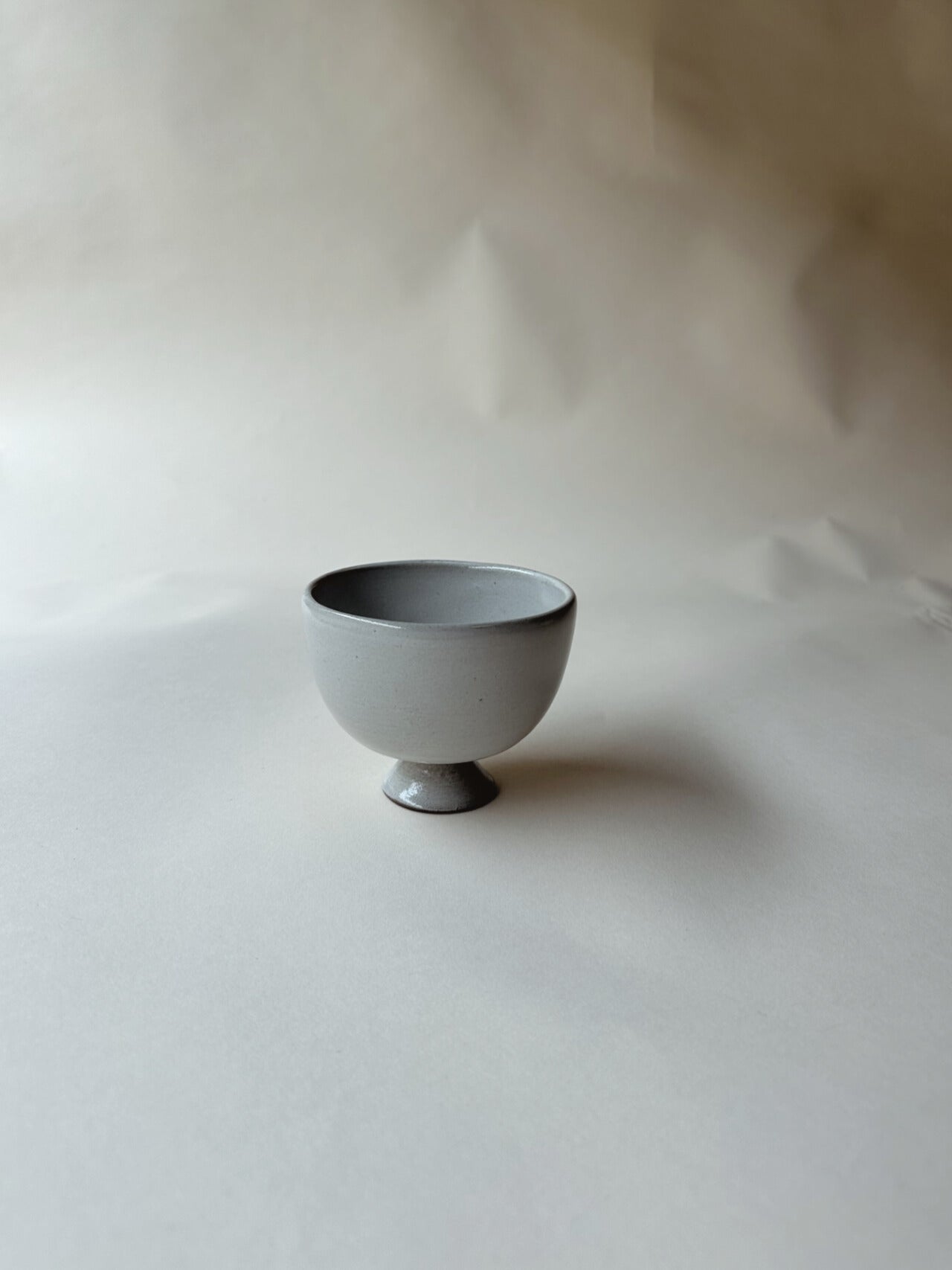 Grey footed bowls