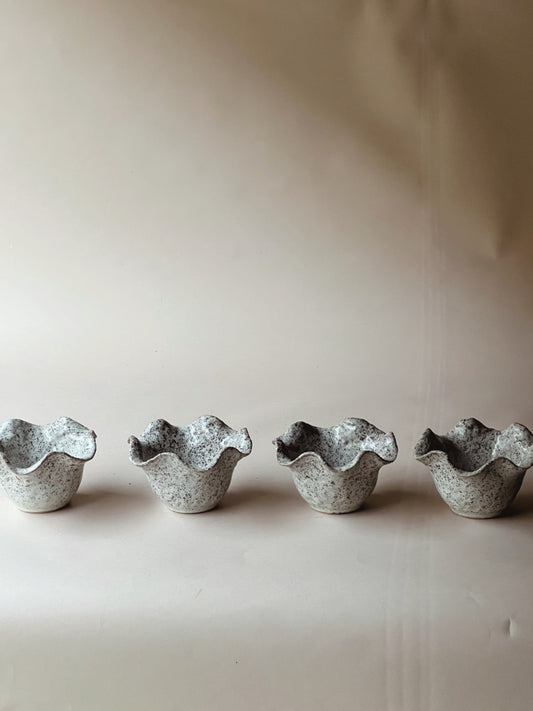 Speckled wavy bowls ~ small