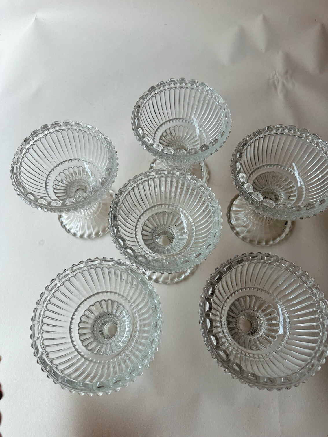 Glass sundae bowls